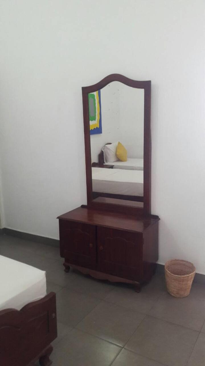 קולומבו Sea View Hotel מראה חיצוני תמונה
